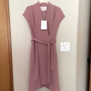 Gal Meets Glam – Audrey Double Faced Belted Wrap Dress
MAUVE size 00